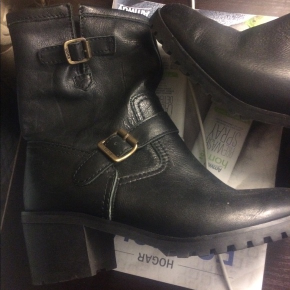 Michael Kors combat booties - Picture 2 of 6